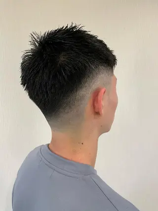 ショート 菊川 照治のヘアスタイル