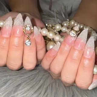 ネイル Feel ‪‪☺︎‬Yuriaのネイルデザイン