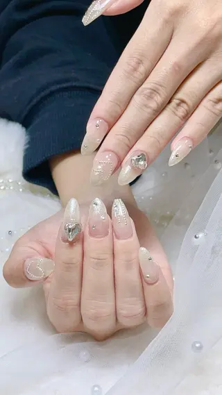 ネイル Crystal Nailのネイルデザイン
