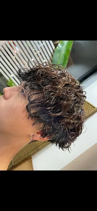 ミディアム パーマ メンズ 堤太志 メンズパーマ特化のヘアスタイル