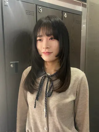 セミロング BULL松戸⭐️ 渡邉 春佳のヘアスタイル