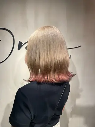 ミディアム カラー 艶感/レイヤーカット 🌐Taketoのヘアスタイル