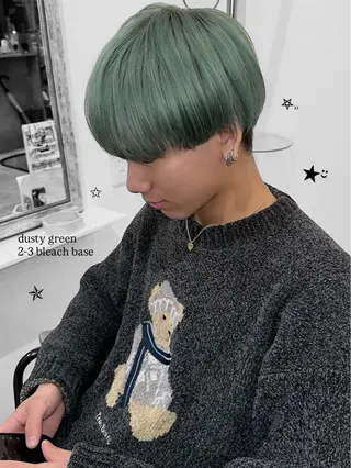 ショート カラー メンズ ura/デザイン/ ハイトーン/個性派のヘアスタイル