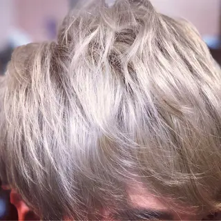 ショート カラー メンズ 樋口 まさみのヘアスタイル