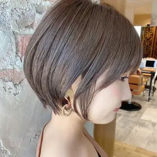 ショート カラー 💍新宿ショート 💍岩田莉奈のヘアスタイル