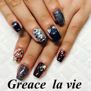 ミディアム カラー パーマ ヘアアレンジ キッズ ネイル マツエク・マツパ Greace  la vieのネイルデザイン