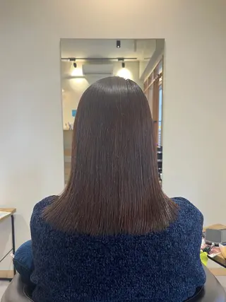カラー 荒井 茉凜のヘアスタイル