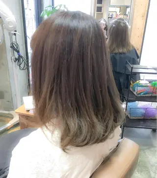 ミディアム カラー 北條 優輝のヘアスタイル