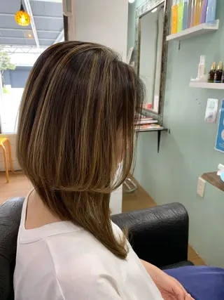 カラー ヘアアレンジ R ri R takagiのヘアスタイル