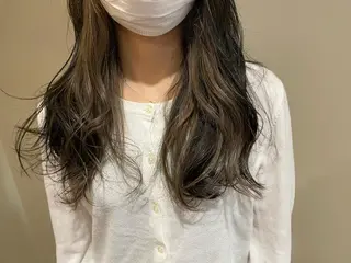 ロング Agu.店長 SAKI WADAのヘアスタイル