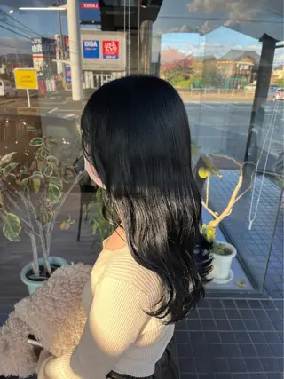 ロング カラー alu yuinaのヘアスタイル
