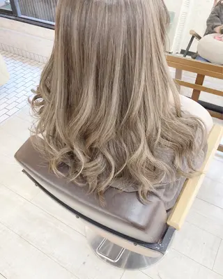 ロング カラー パーマ Mina Akiyamaのヘアスタイル