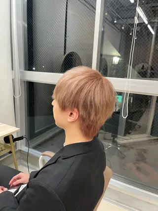 ショート ✨透明感カラー✨ 🌈艶カラー🌈のヘアスタイル