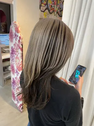 セミロング 安井まゆ _Box mico.のヘアスタイル