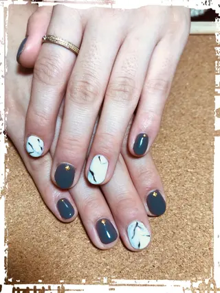 ネイル ECLAT エクラ所属・寺山 千鶴のネイルデザイン
