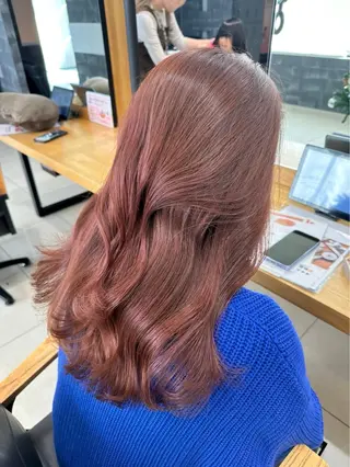 ロング カラー 🩵さき🤍 可愛いを叶える美容師のヘアスタイル