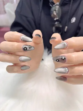 ネイル リラネイル すみれのネイルデザイン