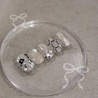 ネイル 🎼CAFUNÉ_ TOKYO.•*¨のネイルデザイン