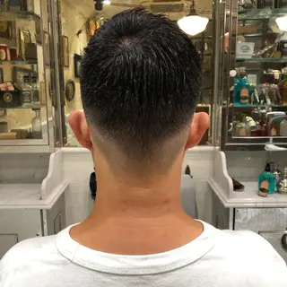 ショート メンズ 山﨑 愛也のヘアスタイル