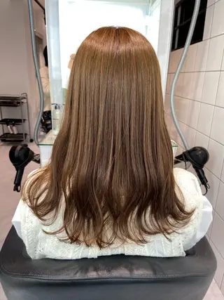 セミロング カラー センターパート特化 井上健太のヘアスタイル