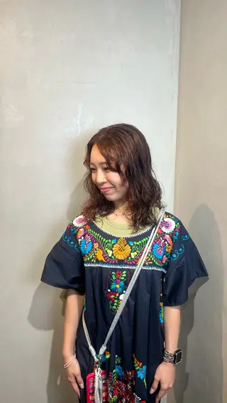 カラー kana /アシスタント/四条のヘアスタイル