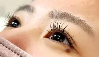 マツエク・マツパ esthe & eyelash tiara所属・esthe &eye lash tiaraのマツエク・マツパデザイン