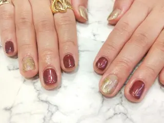 ネイル はばすみれ🎀ﾈｲﾙ 光ﾌｪｲｼｬﾙ ﾍｱのネイルデザイン