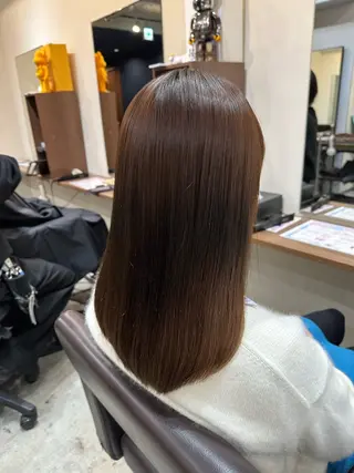 セミロング 縮毛矯正+モテカラー 🎀✨MIHOのヘアスタイル