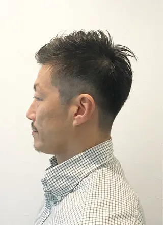 ショート メンズ enrichミヤモト ヒロヤのヘアスタイル