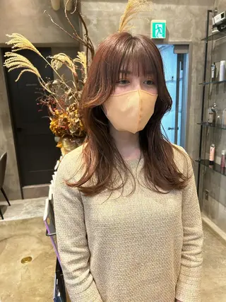 セミロング 縮毛矯正・似合わせ タナカ レイヤのヘアスタイル