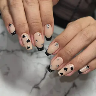 ネイル 𝐍𝐄𝐎 𝐉𝐔𝐑𝐈のネイルデザイン