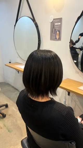 ショート 聖菜/ hina /レイヤー/艶カラーのヘアスタイル