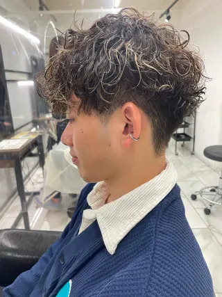 パーマ メンズ 大阪美容師 井上智博のヘアスタイル