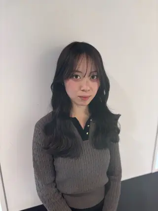 セミロング カラー 穐田 航のヘアスタイル