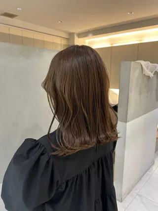 ミディアム 似合わせレイヤー 🩶アヤラのヘアスタイル