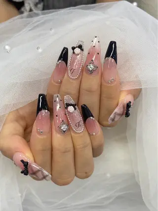 ネイル Mio_ Noiranailのネイルデザイン