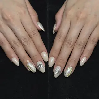 ネイル Elegantbea utyミクのネイルデザイン