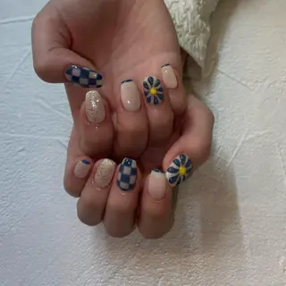 ネイル ⭐︎Alaia 妙典店⭐︎のネイルデザイン