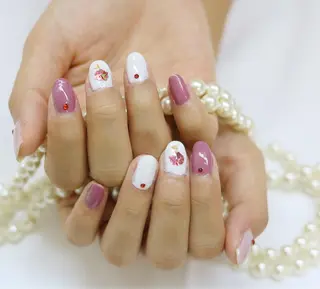 ネイル M MIKIKOのネイルデザイン