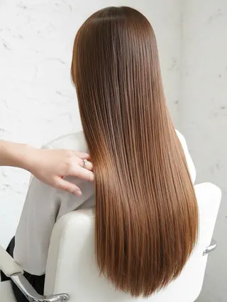 ロング MOLLASALON 浅香山店所属・髪質改善カラー 縮毛矯正🤍辻桃加のヘアスタイル