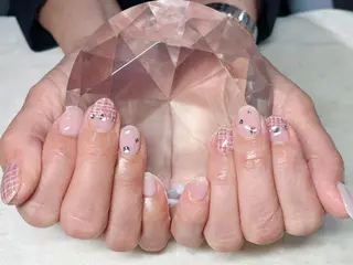 ネイル マツエク・マツパ アイブロウ Nail&eye Belire 新宿のネイルデザイン