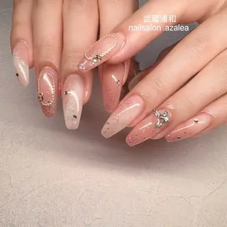 ネイル R inのネイルデザイン