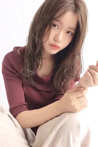 セミロング YOKOI SHINJIのヘアスタイル