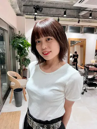 ショート カラー 🌟小顔カット🌟 レイヤーカットボブのヘアスタイル