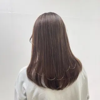 セミロング 千代 夏輝のヘアスタイル