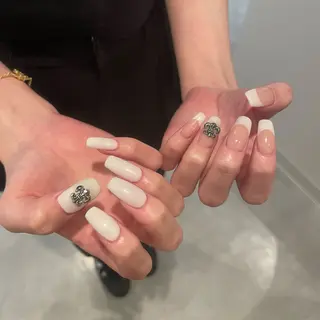 ネイル airi 🤍のネイルデザイン