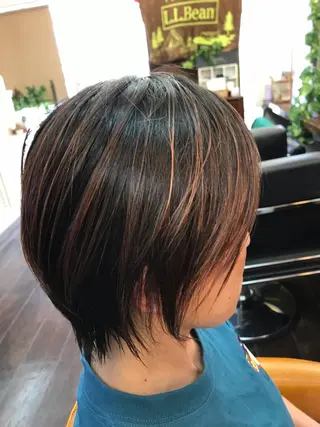 ショート カラー パーマ 桧山 真のヘアスタイル