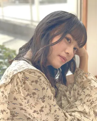 ミディアム カラー FELICE of hair 田口千尋のヘアスタイル