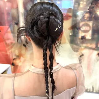 ロング ヘアアレンジ レイヤー/ウルフ/ ハイトーンchimiのヘアスタイル