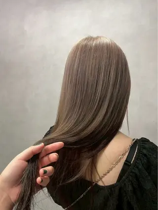 ロング カラー ハイトーンカラー🐬 えりかのヘアスタイル